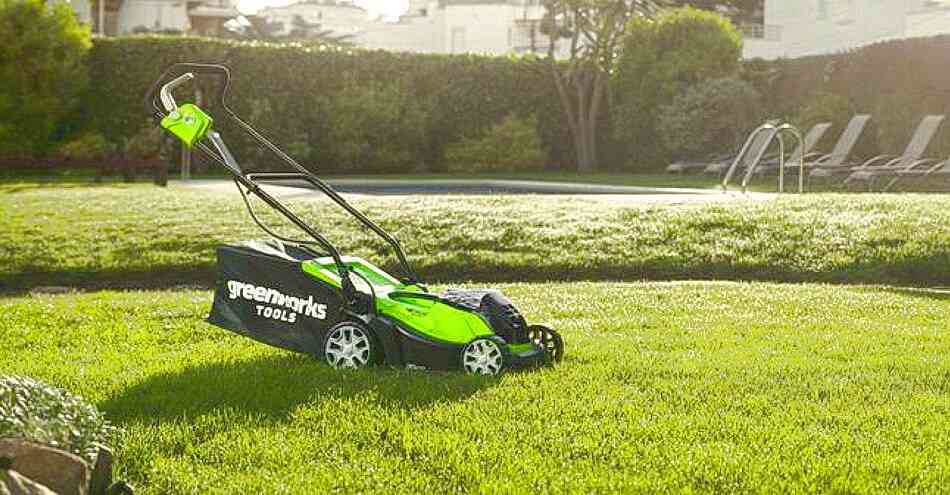 Lawn Mower Machine