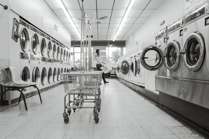 wash and fold laundry services