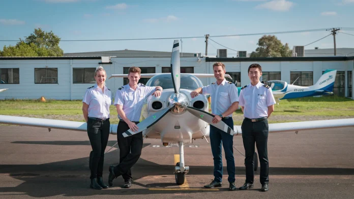 Commercial-Pilot-Licence-Banner-Learn To Fly