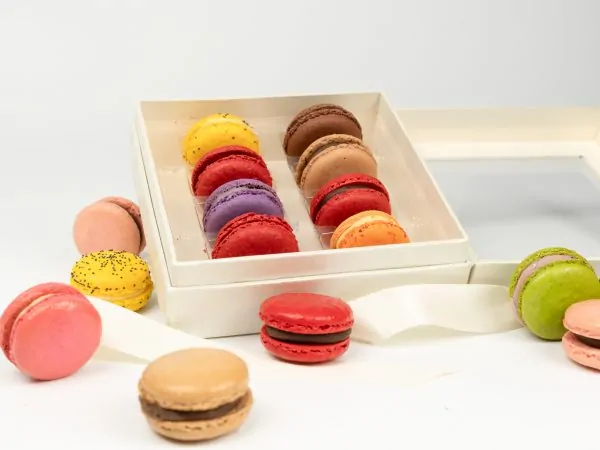 custom macaron boxes