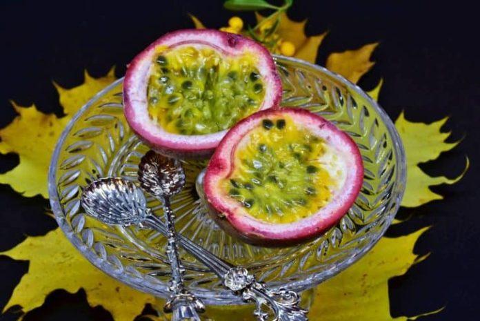 Passion Fruit Offers 6 Amazing Health Benefits