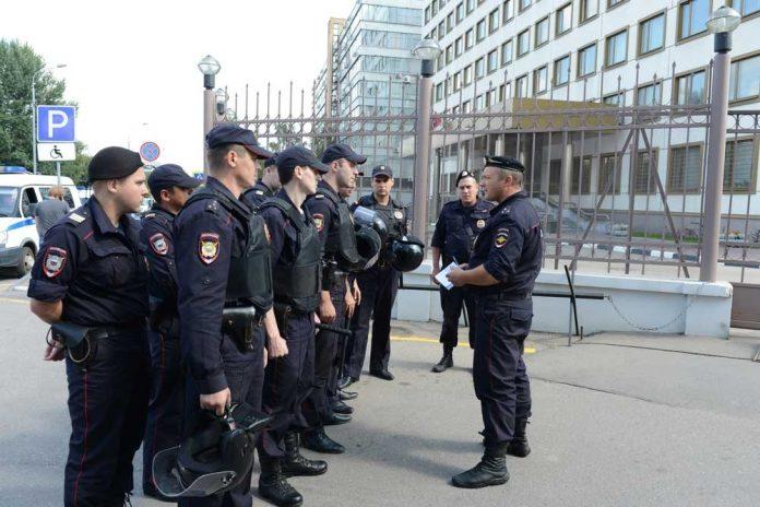 Armed vs. Unarmed Security Guards