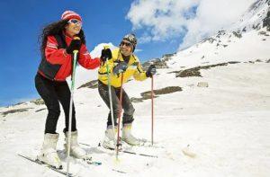 Go Skiing At Gulmarg