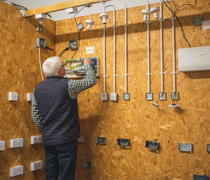 Defeating the Traditional Career Through Technical Learning