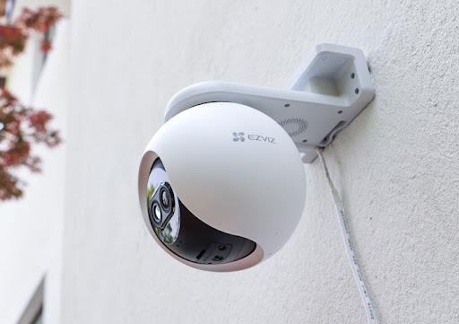 Outdoor WiFi Cameras
